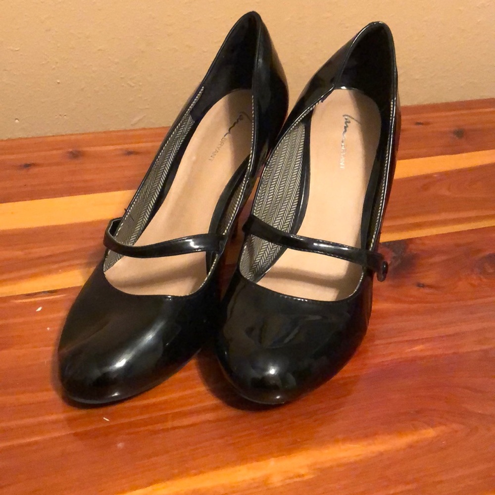 Beautiful patent Lane Bryant Mary Jane Heels